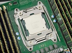 Intel ra mắt CPU 22 lõi chuyên dành cho máy chủ, giá 92 triệu đồng