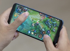 Đánh giá chi tiết Galaxy A50: Chiếc điện thoại tầm trung thừa hưởng những tính năng cao cấp