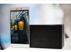 Cận cảnh Huawei P8 -  smartphone soán ngôi vị siêu mỏng của iPhone 6
