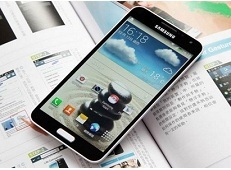 Cùng phân khúc giá tầm trung nên mua Galaxy J7, LG G4 Stylus hay Oppo Mirror 5
