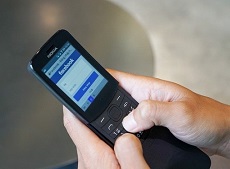 Mở hộp Nokia 8110 4G – cục gạch “gắt” nhất tháng