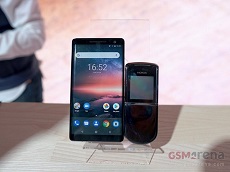 So sánh Nokia 8800 Sirocco và Nokia 8 Sirocco: Khi huyền thoại trở lại