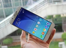 Ngắm nhìn smartphone “mỏng dính” của Samsung sắp trình làng với giá dự kiến là 11 triệu