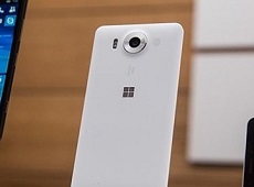 Muốn mua Lumia 950, người dùng chỉ có thể đặt với AT&T