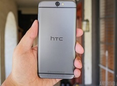 Doanh số của HTC tăng vọt nhờ smartphone “giống” iPhone 6