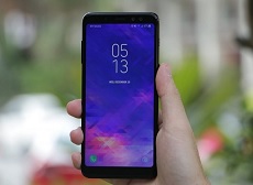 Galaxy A8 2018 có cảm biến vân tay không?