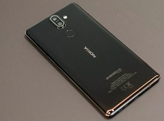 Thông tin cấu hình cũng như giá bán Nokia 8 Sirocco được tiết lộ tại MWC 2018