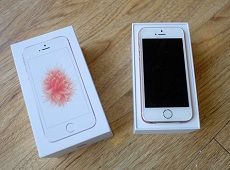 [Hot] Video Mở hộp iPhone SE đầu tiên tại Việt Nam