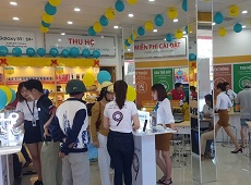 Tưng bừng khai trương, smartphone giảm giá kịch sàn tại Viettel Store Hồ Chí Minh