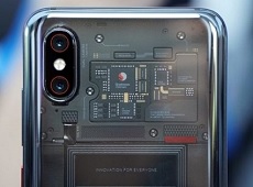 Mặt lưng Xiaomi Mi 8 Explorer Edition thực sự có thật?