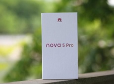 Mở hộp Huawei Nova 5 Pro: Thiết kế đẹp mắt, cảm biến vân tay trong màn hình cùng cụm 4 camera sau ấn tượng