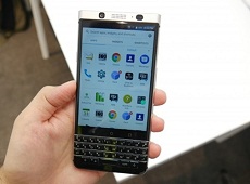 TCL ấn định ngày ra mắt BlackBerry Mercury