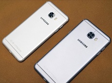 Trên tay Galaxy C5, C7 Giá tốt và thiết kế đẹp