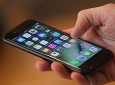 Rò rỉ iPhone 7s với màn hình 5 inch và camera kép dạng dọc