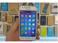 Đánh giá nhanh smartphone giá rẻ Samsung Galaxy J1 