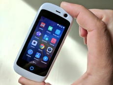 360 độ về Unihertz Jelly - smartphone 4G nhỏ bằng 2 đốt ngón tay