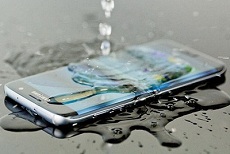 Samsung đang nghiên cứu công nghệ màn hình siêu chống nước cho smartphone