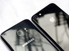 Top 4 smartphone màu đen bóng ấn tượng nhất hiện nay