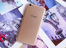 Trên tay Vivo V5s: Thiết kế đẹp, selfie đỉnh cao