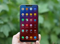 Trên tay Lenovo Z5 - mẫu điện thoại ấn tượng từ nhà sản xuất Trung Quốc